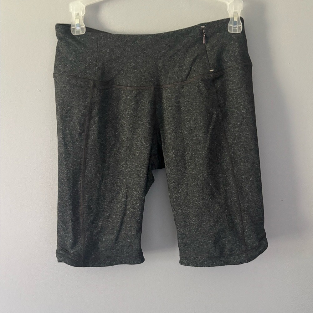 CALIA By Carrie Underwood Biker Shorts Gray Heather Workout Womens Small.